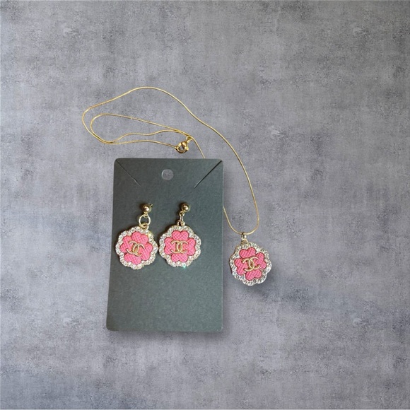 Upcycled Elegant Pink and Gold CC Floral Jewelry Set - Picture 2 of 4